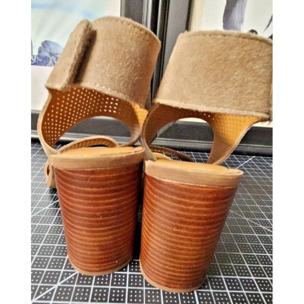 Franco Sarto suede upper